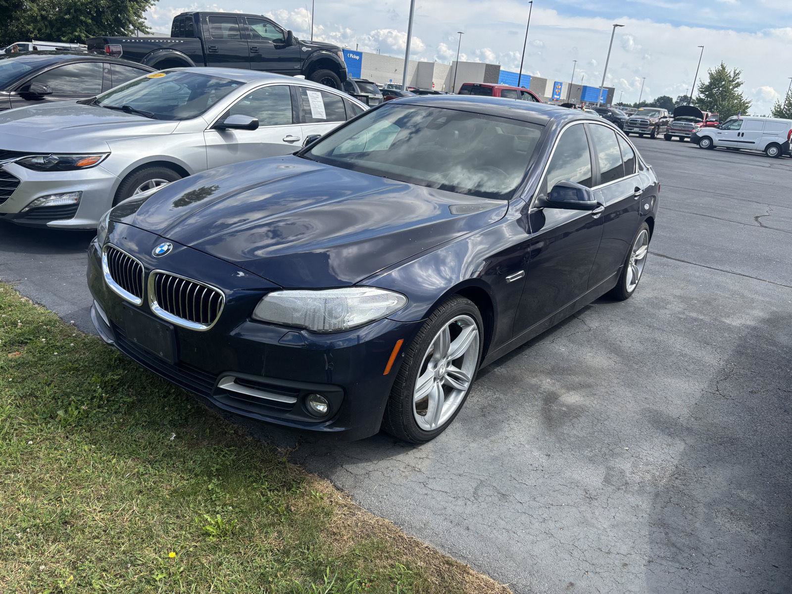 Used 2016 BMW 528i xDrive Sedan AWD/4WD image 2