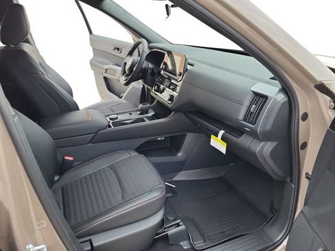 Used 2024 Nissan Pathfinder Rock Creek image 23