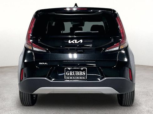 Used 2025 Kia Soul LX w/ LX Technology Package FWD image 5