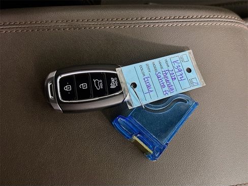 Used 2020 Hyundai Santa Fe Limited w/ Cargo Package image 35