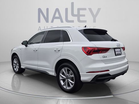 Used 2023 Audi Q3 2.0T Premium w/ Convenience Package AWD/4WD image 3