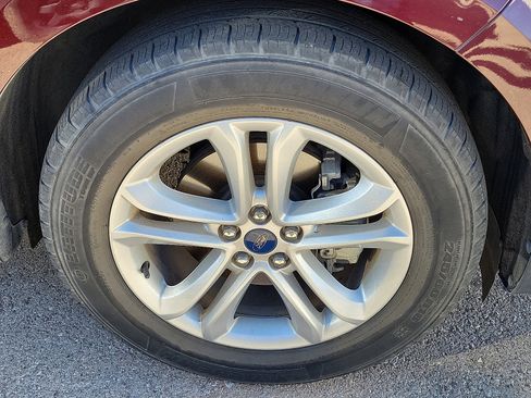 Used 2020 Ford Edge SEL w/ Convenience Package image 5