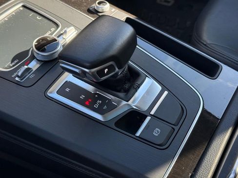 Used 2018 Audi Q5 Prestige w/ Prestige Package image 21