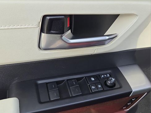 Used 2022 Toyota Tundra Capstone image 13