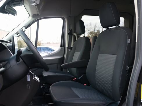 Used 2022 Ford Transit 350 XLT image 11