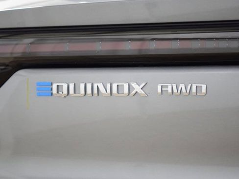 New 2026 Chevrolet Equinox EV LT image 22