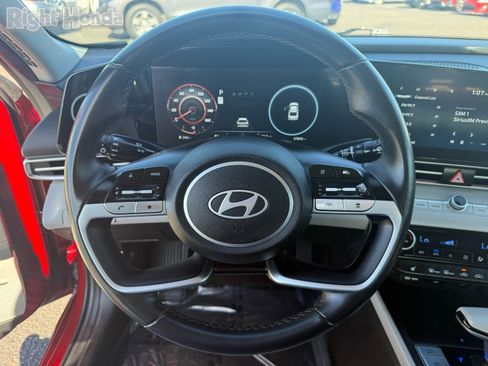 Used 2024 Hyundai Elantra Limited image 15