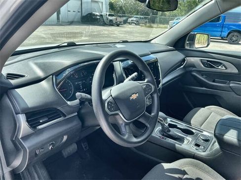 Used 2021 Chevrolet Traverse LS FWD image 10