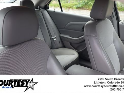 Used 2016 Chevrolet Malibu LT FWD image 29