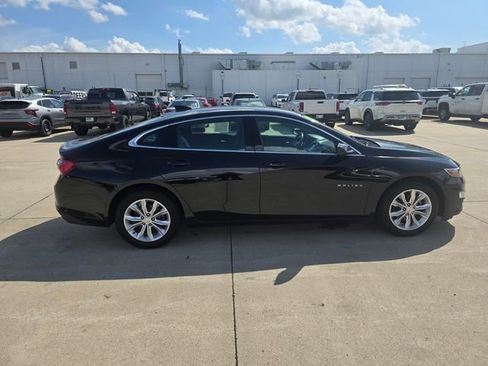 Used 2020 Chevrolet Malibu LT image 16