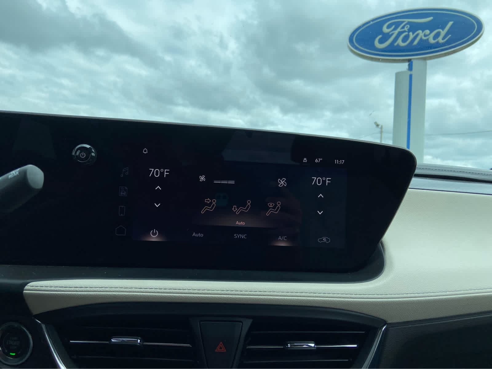 Used 2025 Buick Encore GX Avenir w/ Avenir Technology Package AWD/4WD image 29