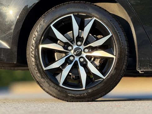Used 2020 Chevrolet Malibu RS FWD image 18