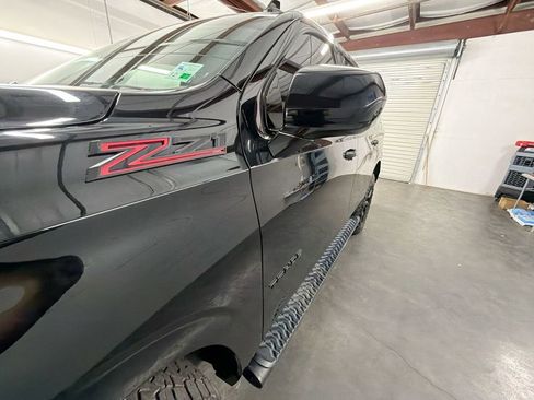 Used 2023 Chevrolet Tahoe Z71 image 33