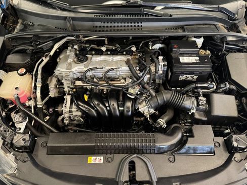 Used 2020 Toyota Corolla LE FWD image 22