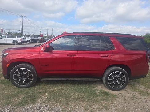 Used 2023 Chevrolet Tahoe RST image 2