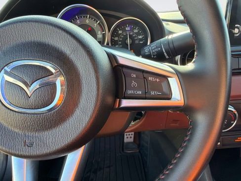 Used 2019 MAZDA MX-5 Miata RF Grand Touring image 18