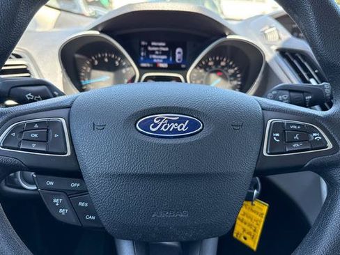 Used 2017 Ford Escape S FWD image 23