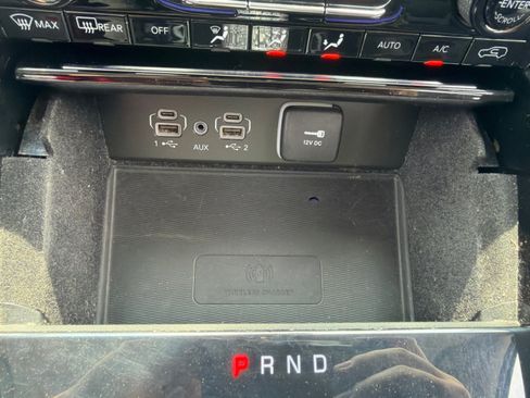Used 2021 Jeep Grand Cherokee L Laredo w/ Luxury Tech Group I AWD/4WD image 28