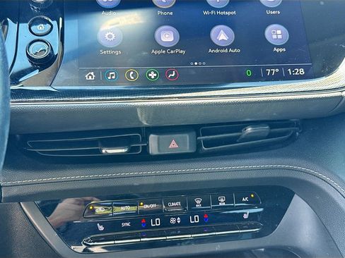 Used 2021 Buick Envision Essence w/ Sport Touring Package image 17