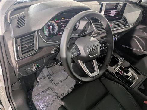 New 2025 Audi Q5 e Premium Plus image 3