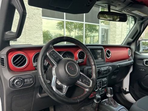 Used 2019 Jeep Wrangler Unlimited Rubicon w/ Steel Bumper Group AWD/4WD image 9