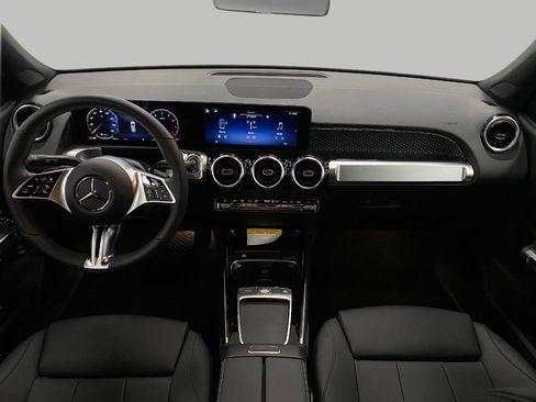 Certified 2026 Mercedes-Benz GLB 250 4MATIC image 20