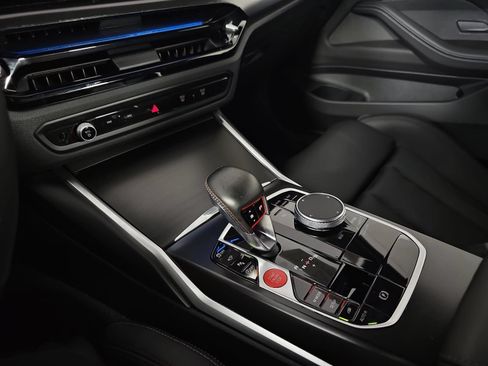 Used 2026 BMW M4 Competition AWD/4WD image 24