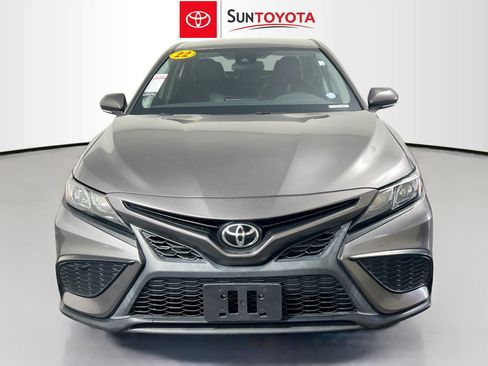 Used 2022 Toyota Camry SE image 31
