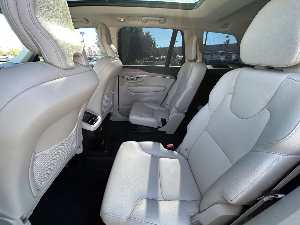 Used 2024 Volvo XC90 B6 Plus AWD/4WD image 25