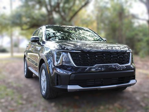New 2026 Kia Sorento LX FWD image 3