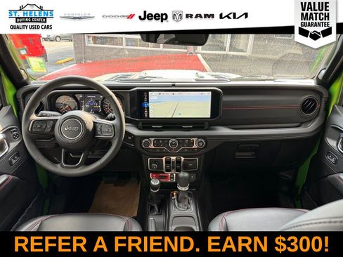Used 2025 Jeep Wrangler Unlimited Rubicon AWD/4WD image 22