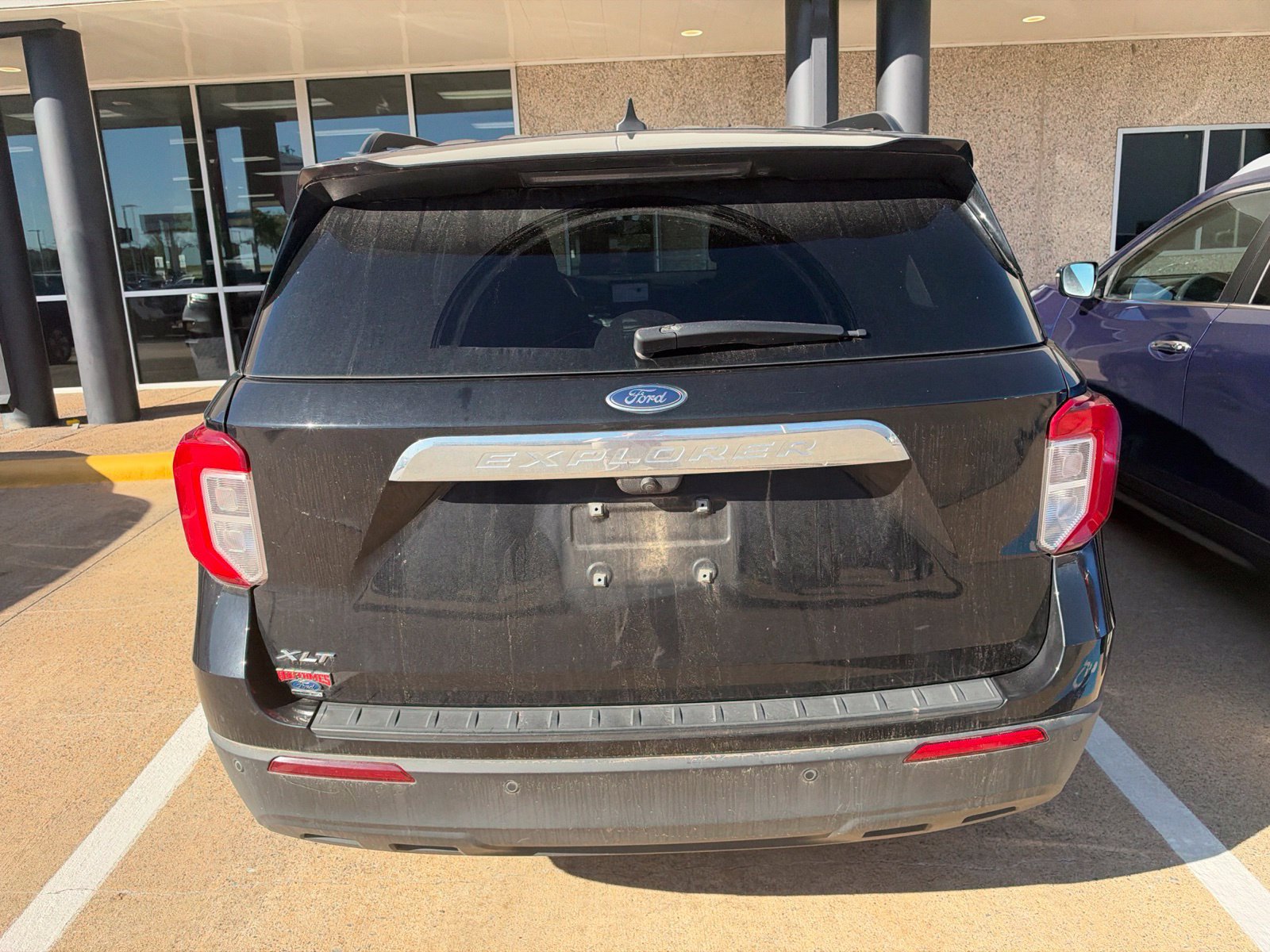 Used 2023 Ford Explorer XLT RWD image 6