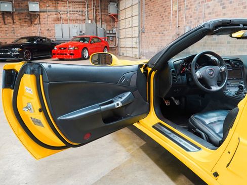 Used 2010 Chevrolet Corvette Grand Sport w/ Preferred Equipment Group RWD image 44