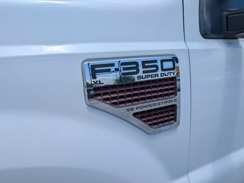 Used 2008 Ford F350 XL AWD/4WD image 8
