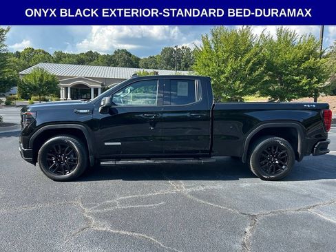 Used 2023 GMC Sierra 1500 Elevation w/ Preferred Package AWD/4WD image 8