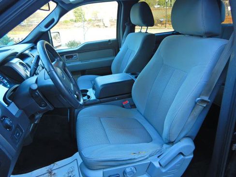 Used 2011 Ford F150 XLT w/ XLT Chrome Pkg image 15