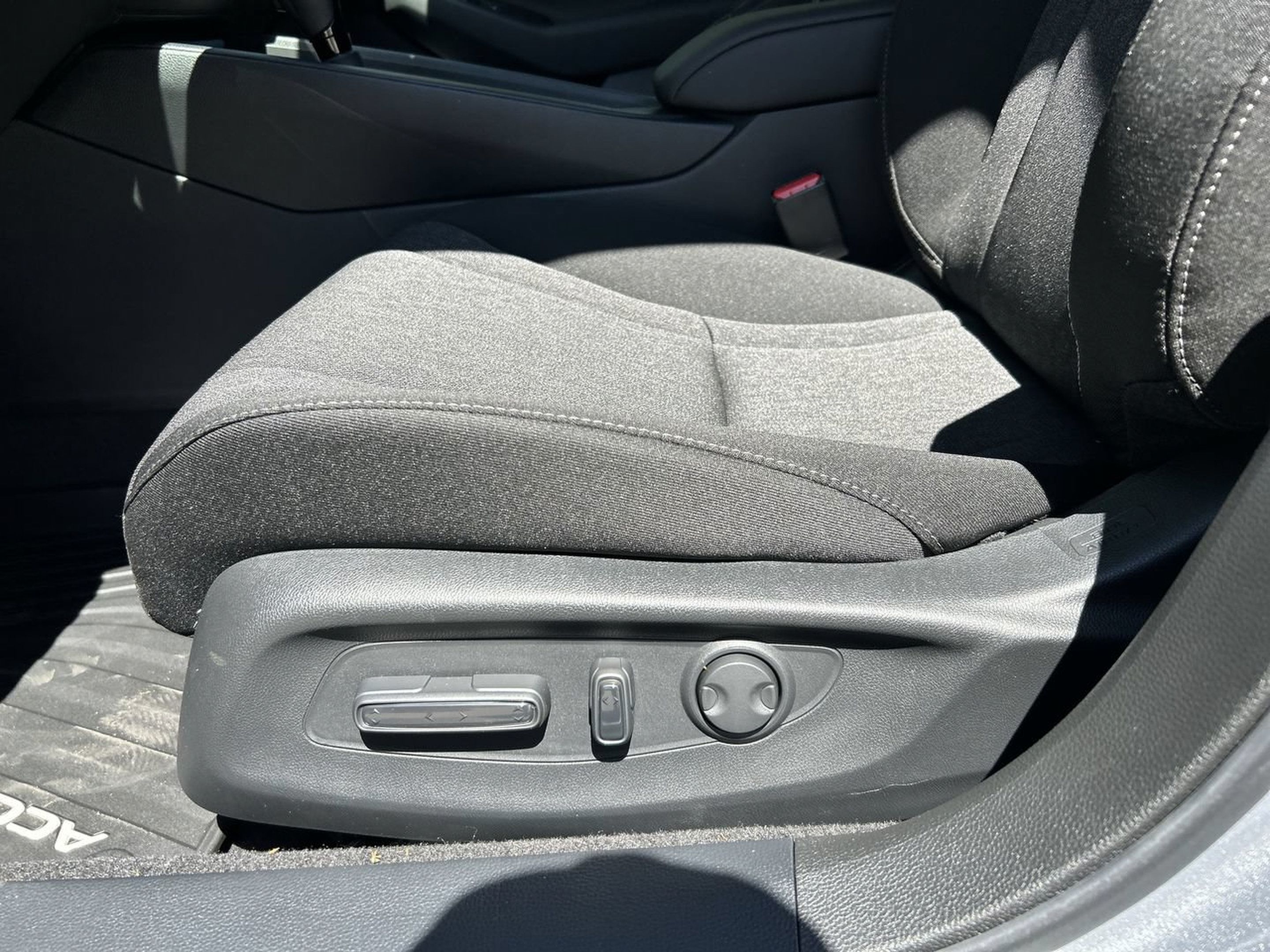 Used 2024 Honda Accord EX image 15