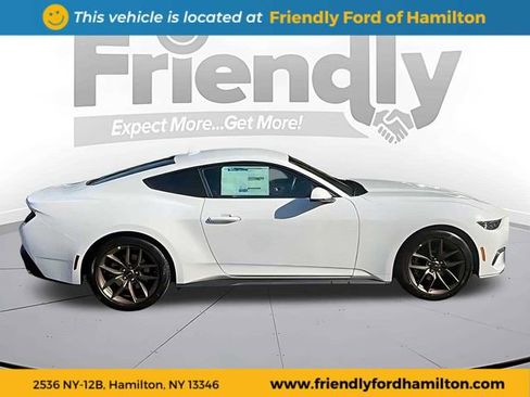 Used 2025 Ford Mustang Premium image 6