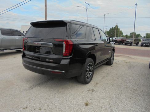 Used 2023 GMC Yukon AT4 w/ LPO, Floor Liner Package image 4