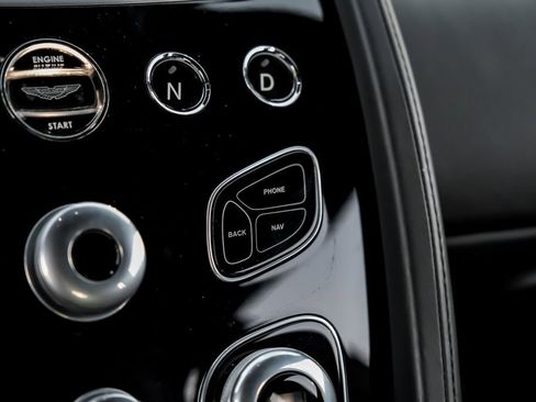 Used 2016 Aston Martin Rapide S image 28