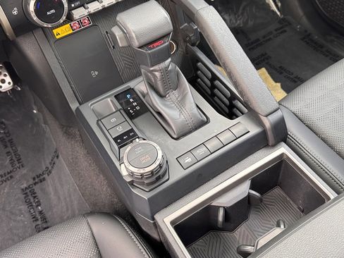 Used 2024 Toyota Tacoma TRD Off-Road image 25