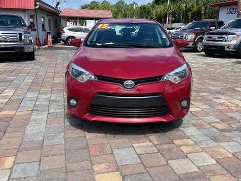 Used 2015 Toyota Corolla LE FWD image 3
