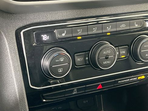 Used 2023 Volkswagen Atlas SE image 19