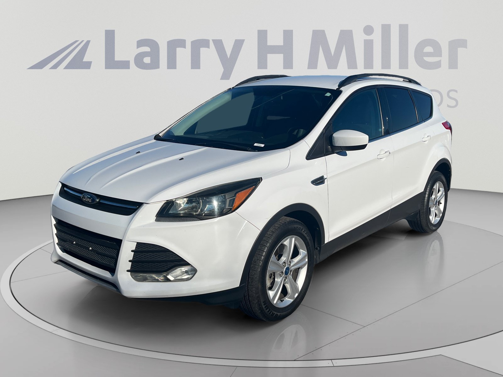 Used 2014 Ford Escape SE w/ Equipment Group 201A FWD image 1