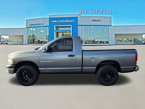 Used 2005 Dodge Ram 1500 Truck ST image 4