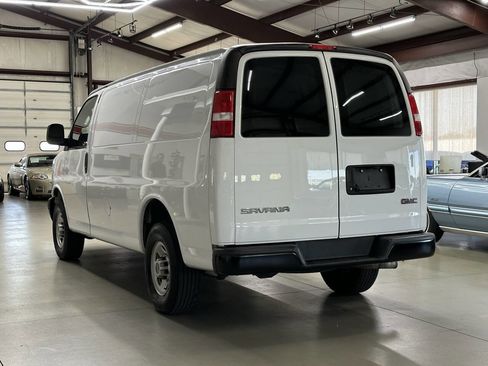 Used 2023 GMC Savana 2500 w/ Driver Convenience Package image 4
