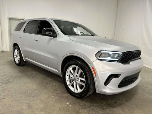 Used 2023 Dodge Durango GT RWD image 1