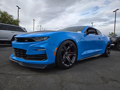 Used 2022 Chevrolet Camaro SS image 2