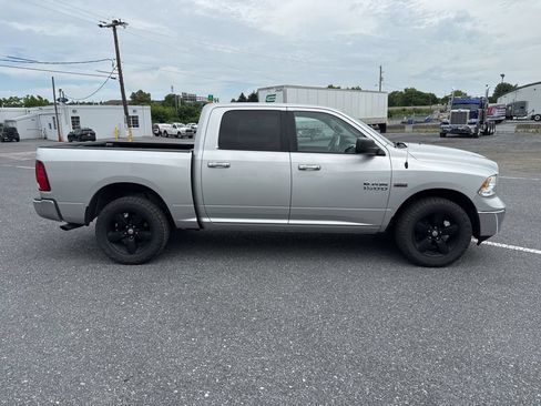 Used 2017 RAM 1500 Classic SLT AWD/4WD image 7