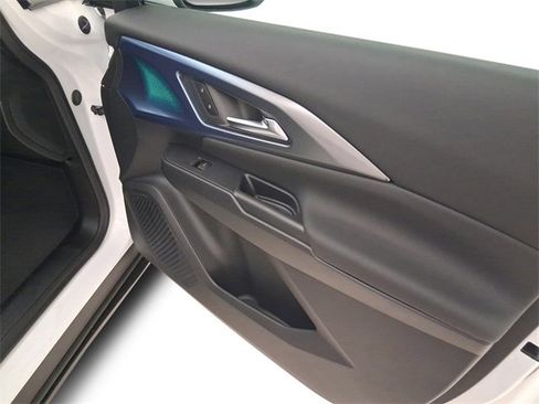 Used 2025 Chevrolet Equinox EV LT image 15